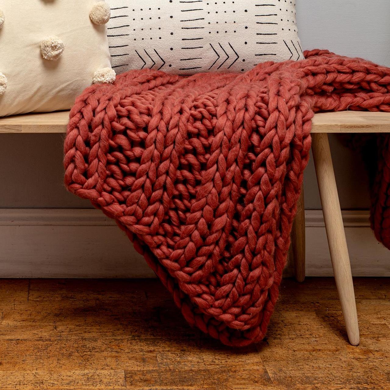 Marri Chunky Knit Throw